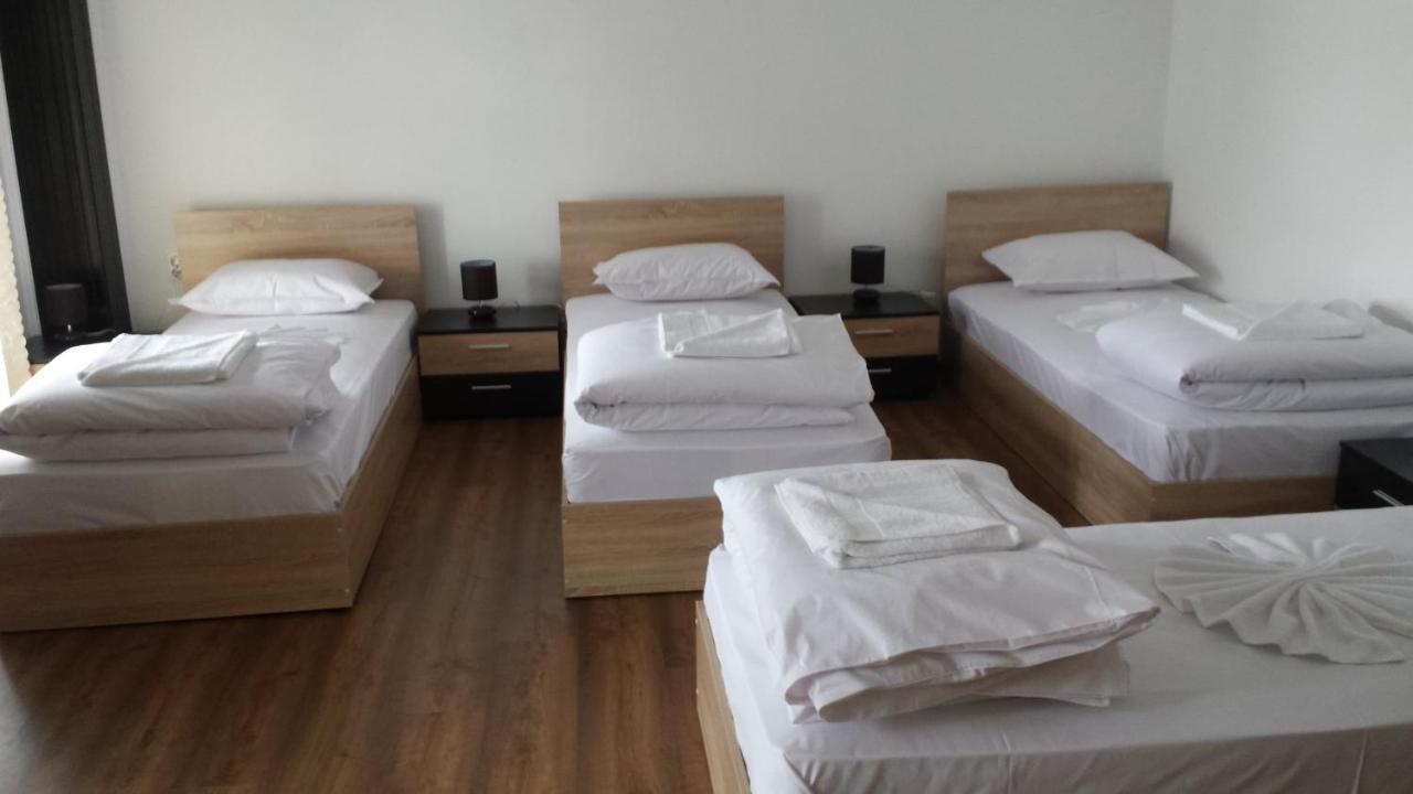 Papanovata House Hotel Enina ภายนอก รูปภาพ